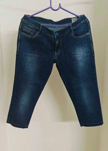 Dark Blue 3/4th Jean