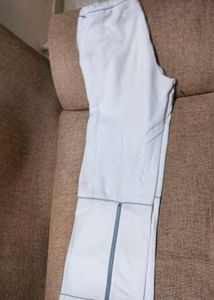 White Casual Pants with Comfortable Fabric