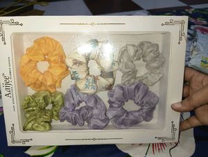 Hair Band box