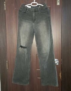 Urbanic Straight Fit Jeans