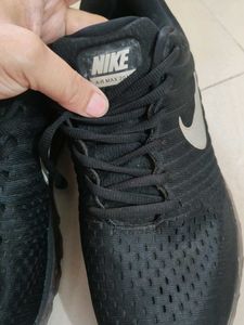 Nike Black Sneakers