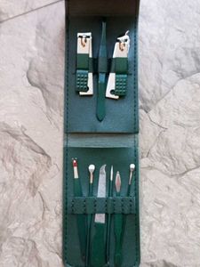 Manicure & Pedicure Kit