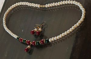 Pearl Necklace &amp; Earring Set