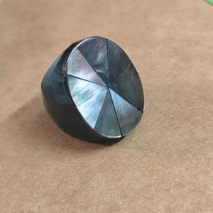 black mother of ring