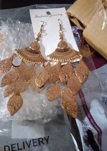 Elegant Gold Leaf Dangle Earrings