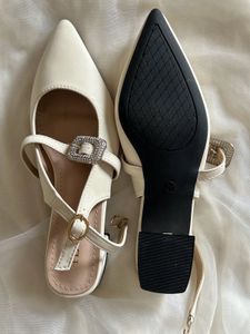 Pointed Toe Slingback Flats