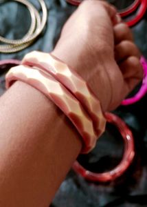 Classy Bangles 🎀