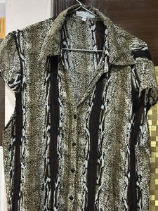 Tiger Print Cutsleeves Shirt