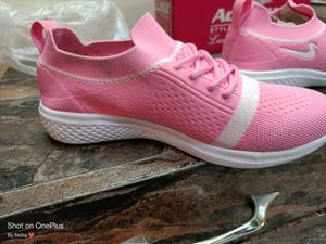 Beautiful Pink Colour Girls Sports Shoes 😍😍