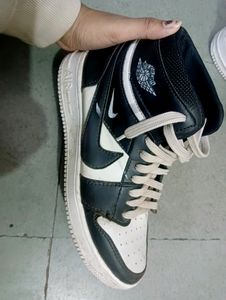 NIKE JORDAN  ( 1 Copy Shoesss) ✅