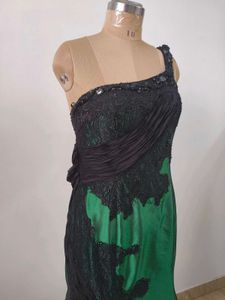 Emerald &amp; Black One-Shoulder Gown