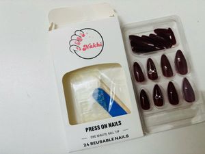 Nakhi Press On Nails