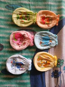 Cute Baby Mittens (Set of 6)