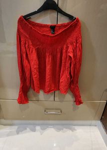 Forever 21 Red Off Shoulders Top