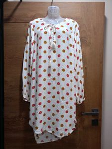 &#34;Mark Spencer &#34;White Floral Dress 👗🤍