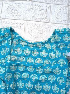 Cotton Short Kurti🩵