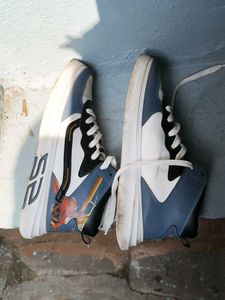 Stylish Blue &amp; White Sneakers