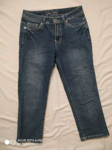 3/4 Jeans With Embroidery Pockets