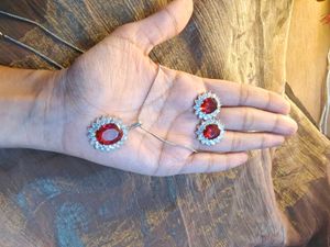 Ad Pendant Set