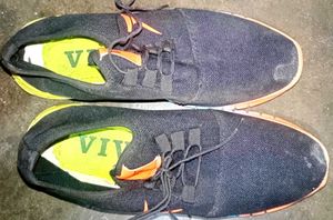 Stylish Black Sneakers