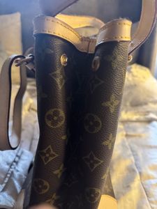 louis vuitton tote bag