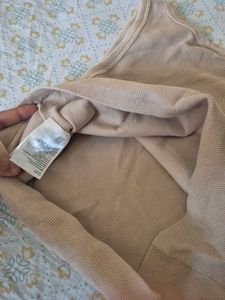 H&amp;M Sleeveless Crop Top