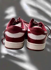 Nike Sneakers - Stylish &amp; Comfortable