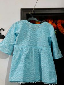 Women&#39;s Chikankari Top