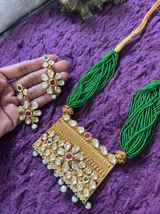 Kundan Jewelry Set: Necklace &amp; Earrings