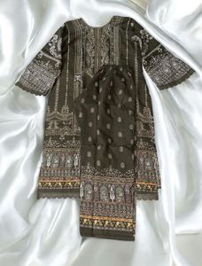 Winter Pakistani Full Sleeve 3 Piece Salwar Set