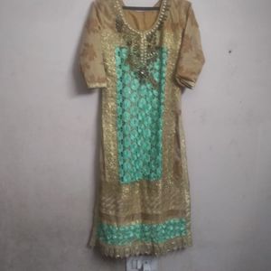 Pakistani Embroidered Kurta Set