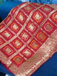 Red &amp; gold garchola saree