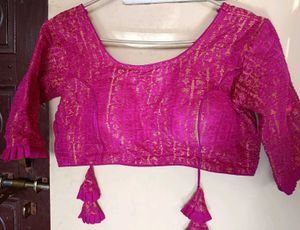 Padded Blouse With Beautiful Sleeves💕