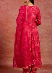 Libas Bandhani Yoke Design Mirror Work Kurta Set