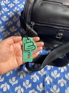 Unisex sling Bag