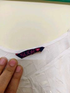 SUGR White Tank Top - M
