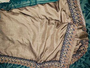 Elegant Brown Saree with Intricate Border💝
