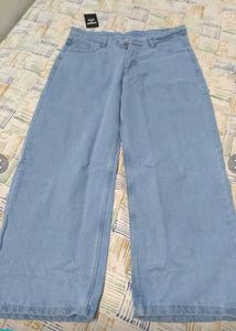 Relaxed Fit Baggy Jeans