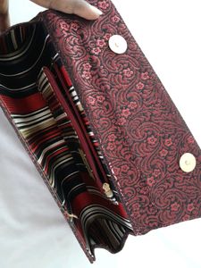 Burgundy Textured Fancy Wallet (women&#39;s)