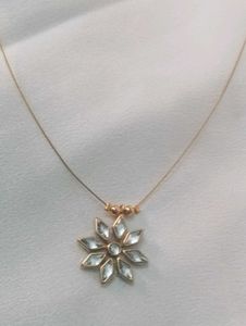 Floral Pendant Necklace