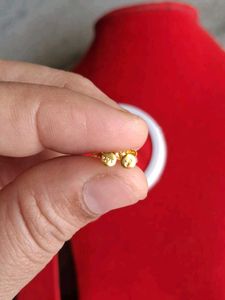 Cute Gold Flower Stud Earrings