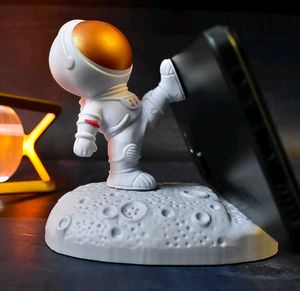 Astronaut Phone Holder