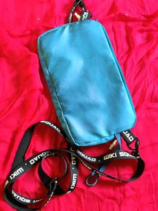 Unisex Wildcraft Casual Sling Bag 💙