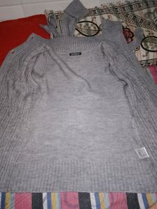 Grey Coloured Extra Long Sleeves Sweater