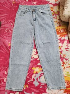 High Waisted Jeans
