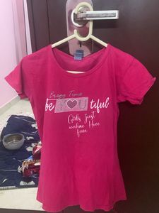 Pink tshirt