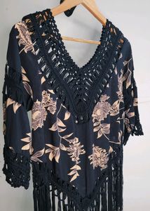 BLACK KNIT & TASSELS  STYLISH TOP