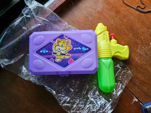 Kids Tiffin N Water Gun