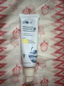 Plum Rice Water &amp; Niacinamide Hybrid Sunscreen