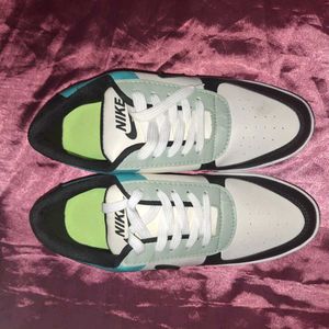 New &amp; Unused Men Casual Sneakers
